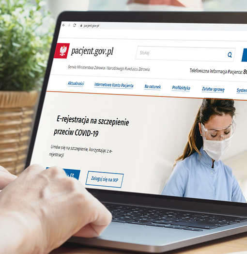Zrzut ekranu serwisu pacjent.gov.pl z otwartą stroną E-rejestracja na szczepienia przeciw COVID-19